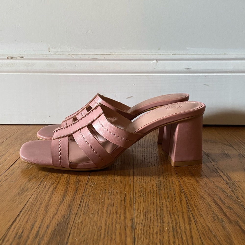 🥺 NEW WITH TAGS Urban Outfitters Shoes